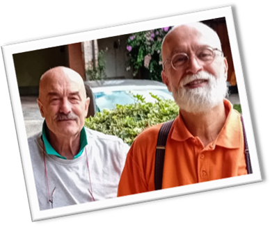 Immagine che contiene persona, Viso umano, sorriso, Anziano
Descrizione generata automaticamente