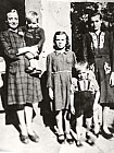 Famiglia Marra - Anno 1940 circa - Grazie a Isaia Lodetti.jpg