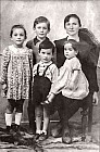 Famiglia Ravasio - anno sconosciuto - Archivio Avis Treviolo.jpg