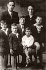 Giuseppe Lodetti e famiglia - Fine anni ཚ - Grazie a Isaia Lodetti.jpg