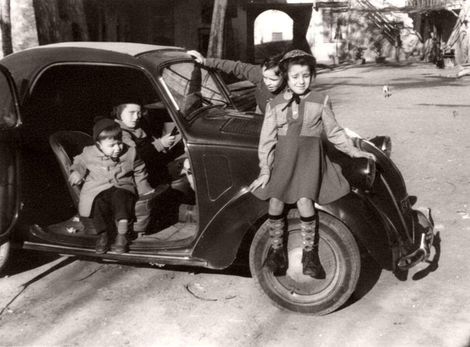 I figli di Giuseppe Ambrosini (Muci') - Anno 1957 - Grazie a Renata Ambrosini.jpg