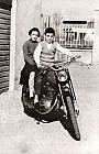 Fratelli Ravasio - anno 1958 - Archivio Avis Treviolo.jpg
