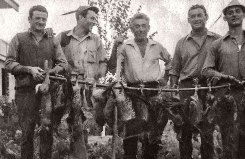 Cacciatori di Curnasco - anno 1966 - Archivio Avis Treviolo.jpg